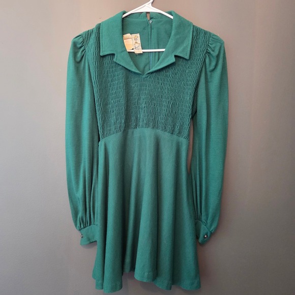 Jody of California Dresses & Skirts - Vintage 60s Jody of California Green Smocked Mod Mini Dress Long Sleeve READ